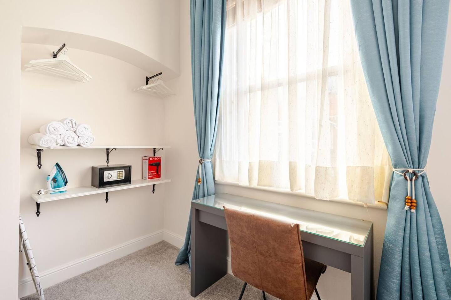 Stylish Flat In Central Location With Free Parking Свіндон Екстер'єр фото